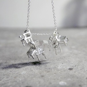 FURNITURE FN; イス○○ネックレス