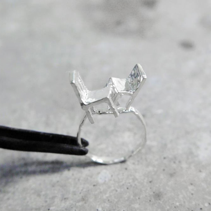 FURNITURE FR2; イス5ネックレス